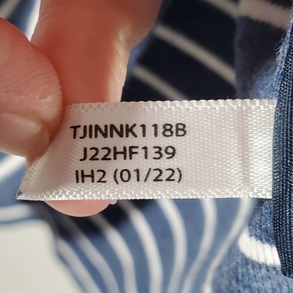 Tommy Hilfiger Striped V-Neck Short Sleeve T-Shirt Navy White Size Small - Picture 7 of 8